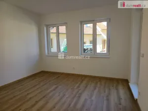 Pronájem bytu 3+kk, Straky, 75 m2