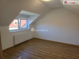 Pronájem bytu 3+kk, Straky, 75 m2