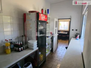 Prodej obchodního prostoru, Kolín - Kolín II, Pražská, 92 m2