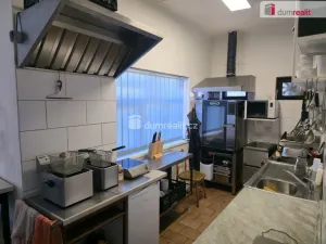 Prodej obchodního prostoru, Kolín - Kolín II, Pražská, 92 m2