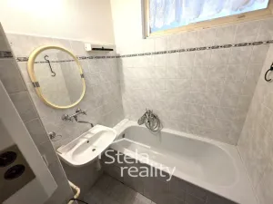Prodej bytu 2+1, Bruntál, Čs. armády, 55 m2