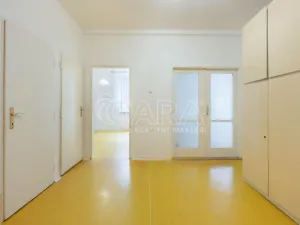 Pronájem bytu 2+1, Praha - Nusle, Lounských, 66 m2