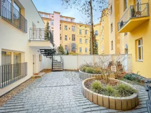 Pronájem bytu 1+kk, Praha - Vinohrady, Rubešova, 30 m2