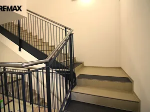 Pronájem bytu 1+kk, Chrastava, náměstí 1. máje, 35 m2