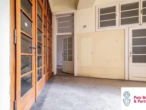 Prodej obchodního prostoru, Rakovník, Husovo náměstí, 622 m2