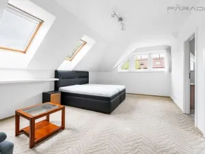 Pronájem rodinného domu, Praha - Březiněves, V pěšinkách, 195 m2