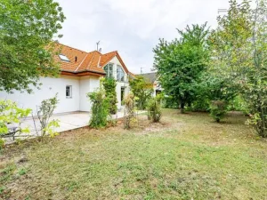 Pronájem rodinného domu, Praha - Březiněves, V pěšinkách, 195 m2