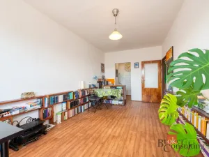 Prodej bytu 2+kk, Praha - Břevnov, Ve Střešovičkách, 44 m2