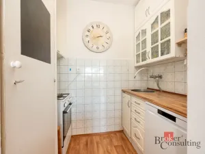 Prodej bytu 2+kk, Praha - Břevnov, Ve Střešovičkách, 44 m2