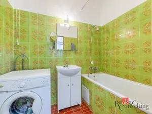 Prodej bytu 2+kk, Praha - Břevnov, Ve Střešovičkách, 44 m2