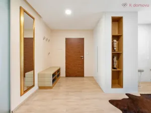 Pronájem bytu 2+kk, Uherské Hradiště, náměstí Míru, 90 m2