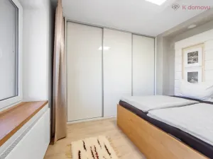 Pronájem bytu 2+kk, Uherské Hradiště, náměstí Míru, 90 m2