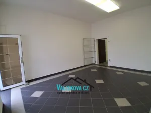 Pronájem výrobních prostor, Kroměříž, 80 m2