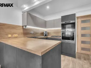 Prodej vícegeneračního domu, Klamoš, 570 m2