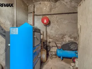 Prodej vícegeneračního domu, Klamoš, 570 m2