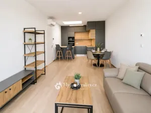 Pronájem bytu 2+kk, Znojmo, Kotkova, 78 m2