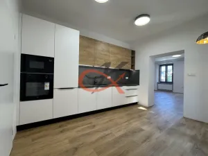 Pronájem bytu 1+1, Valašské Meziříčí, Náměstí, 64 m2