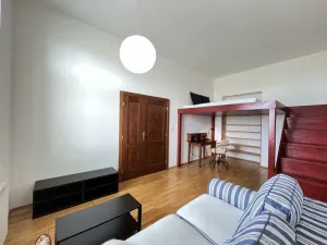 Pronájem bytu 1+1, Praha, Argentinská, 35 m2