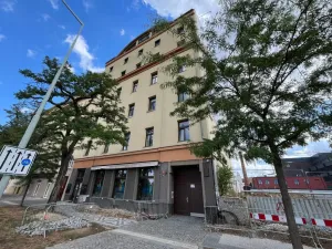 Pronájem bytu 1+1, Praha, Argentinská, 35 m2