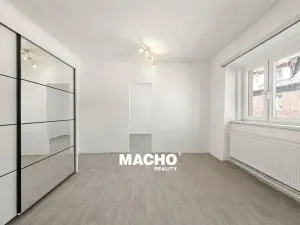 Pronájem bytu 3+1, Mníšek pod Brdy, Pražská, 80 m2