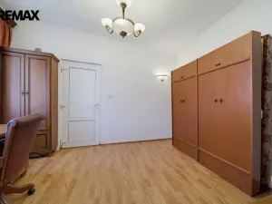 Prodej bytu 1+1, Karlovy Vary, I. P. Pavlova, 37 m2