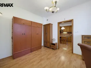 Prodej bytu 1+1, Karlovy Vary, I. P. Pavlova, 37 m2