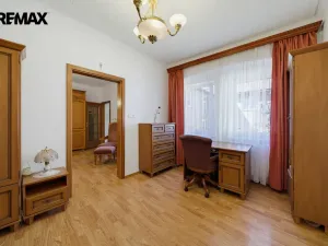 Prodej bytu 1+1, Karlovy Vary, I. P. Pavlova, 37 m2
