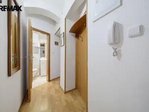 Prodej bytu 1+1, Karlovy Vary, I. P. Pavlova, 37 m2