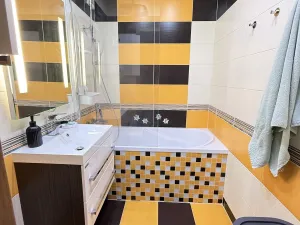 Prodej bytu 3+1, Třinec, kpt. Nálepky, 64 m2
