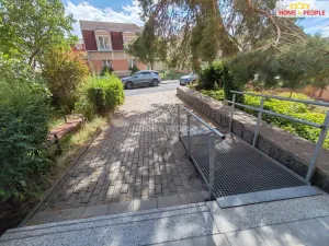 Pronájem bytu 4+1, Karlovy Vary - Stará Role, Školní, 84 m2