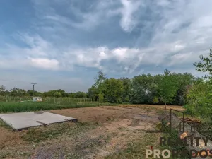 Prodej pozemku pro bydlení, Znojmo, 1369 m2