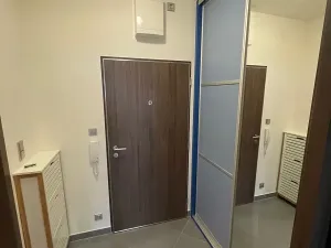 Pronájem bytu 1+kk, Praha - Střížkov, Makedonská, 34 m2