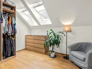 Prodej rodinného domu, Kamenice - Ládví, Lužní, 131 m2