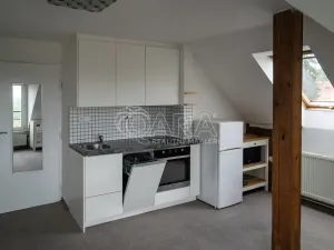 Pronájem bytu 2+kk, Praha - Vokovice, Vokovická, 50 m2