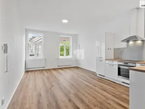 Pronájem bytu 2+kk, Liberec - Liberec II-Nové Město, Chrastavská, 50 m2