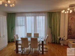Prodej bytu 2+kk, Karlovy Vary, Libušina, 90 m2