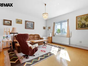 Prodej obchodního prostoru, Lomnice nad Popelkou, Komenského, 234 m2