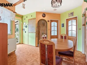 Prodej obchodního prostoru, Lomnice nad Popelkou, Komenského, 234 m2