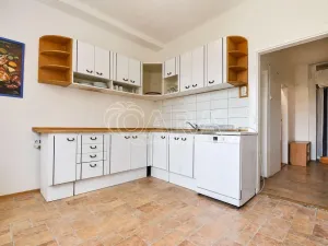 Pronájem bytu 2+1, Praha - Vršovice, Čeljabinská, 70 m2