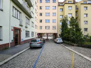 Pronájem bytu 2+1, Praha - Vršovice, Čeljabinská, 70 m2