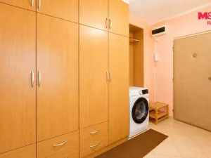 Prodej bytu 2+kk, Praha - Prosek, Vysočanská, 38 m2