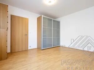 Pronájem bytu 2+kk, Praha - Letňany, Chlebovická, 56 m2