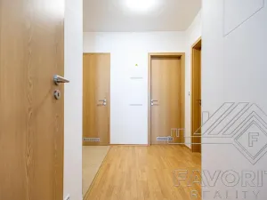 Pronájem bytu 2+kk, Praha - Letňany, Chlebovická, 56 m2