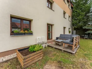Prodej bytu 2+kk, Praha - Újezd nad Lesy, Velebného, 56 m2