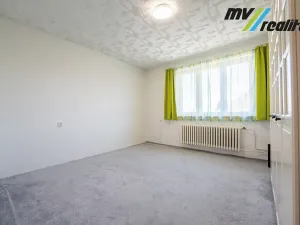 Prodej rodinného domu, Městec Králové, Třešňová, 300 m2