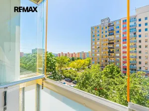 Prodej bytu 1+kk, Praha - Kamýk, Dobevská, 25 m2
