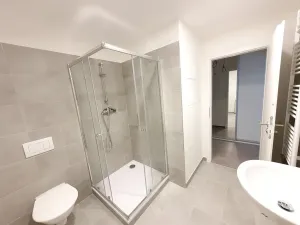Pronájem bytu 1+kk, Praha - Vysočany, Pod Harfou, 45 m2