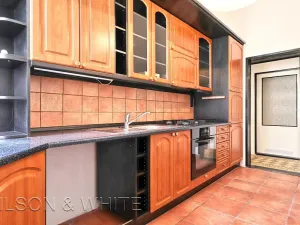 Pronájem bytu 3+1, Praha - Nové Město, Na hrádku, 96 m2