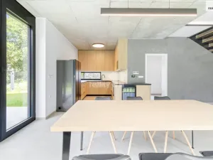 Pronájem rodinného domu, Praha - Benice, 202 m2