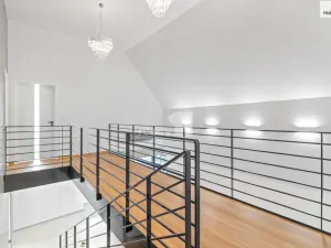 Pronájem rodinného domu, Praha - Benice, 202 m2